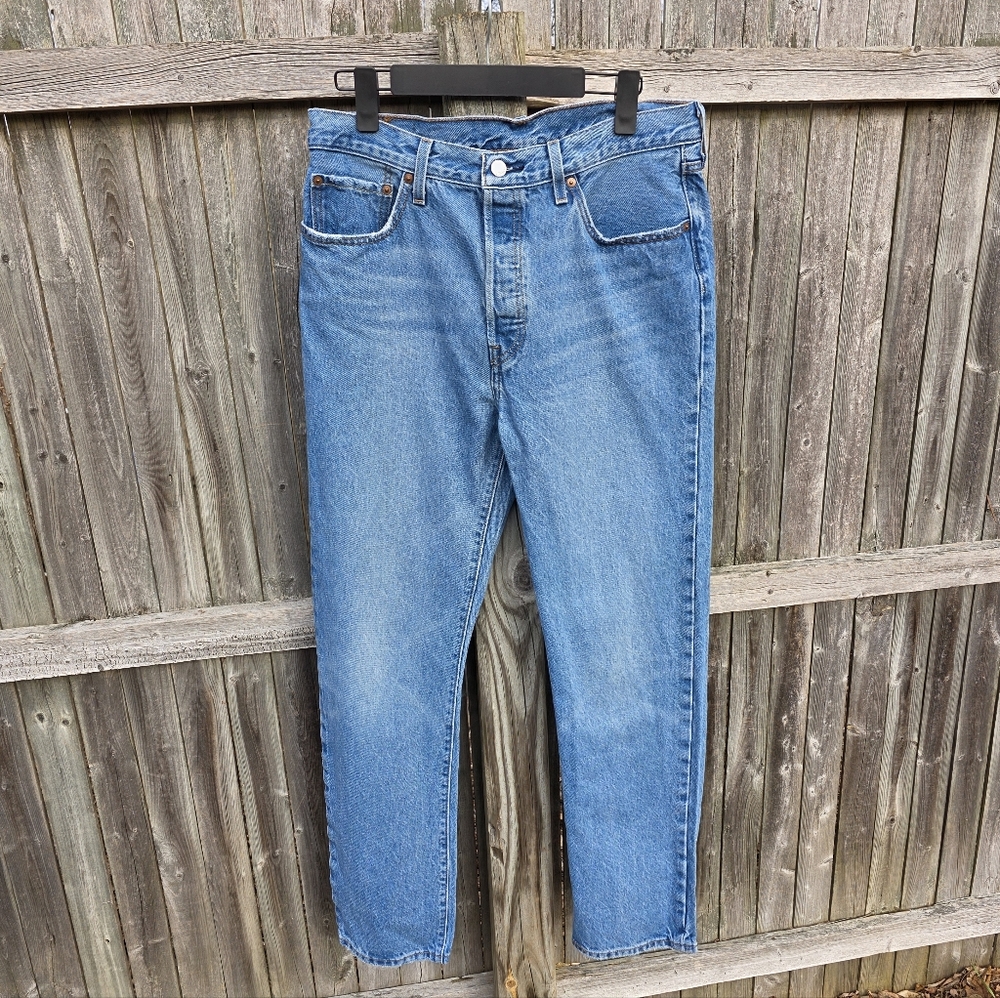 Levi's 501 Jeans W32 L32 Straight Leg Light Blue Wash Button Fly